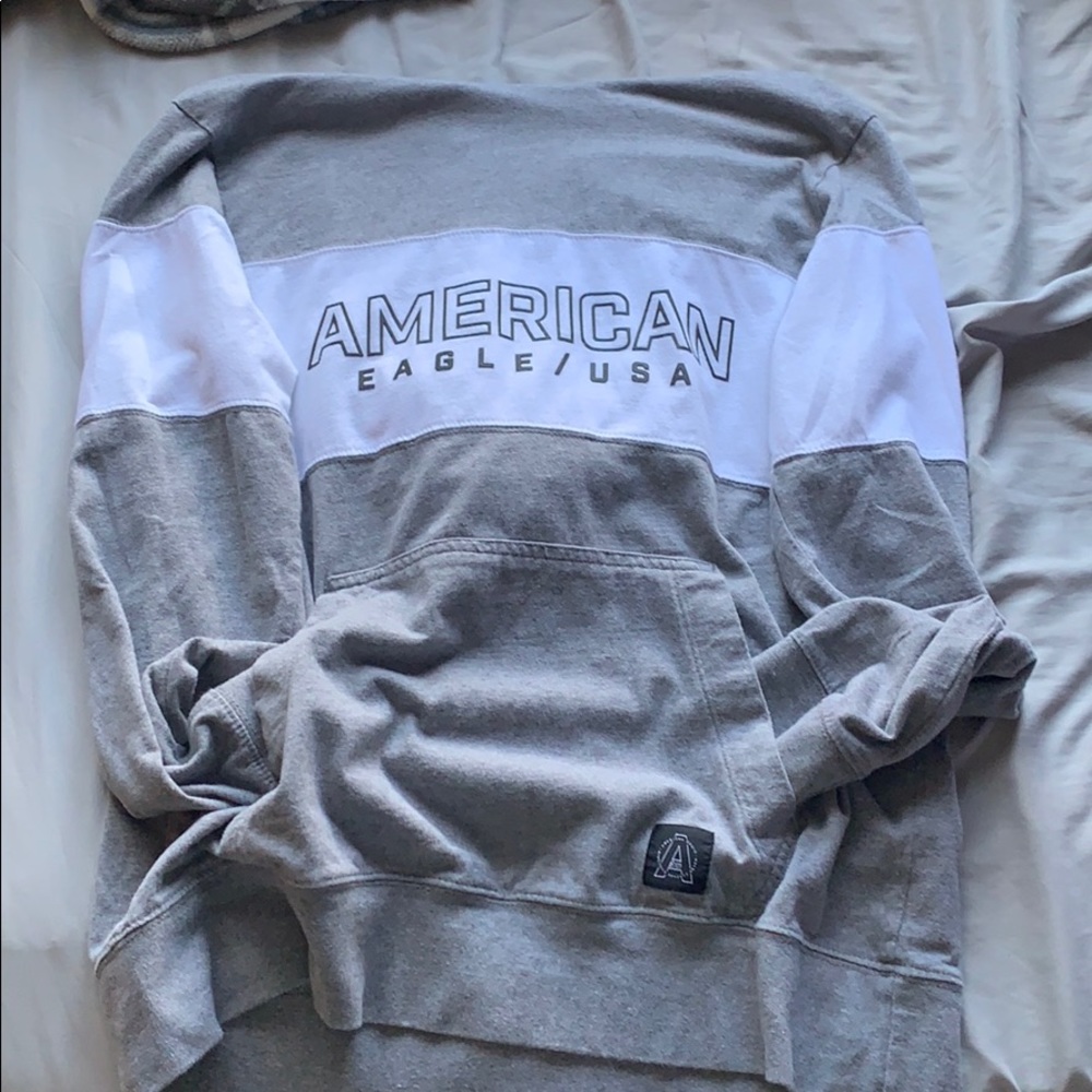An American eagle sweatshirt